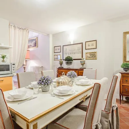 Casa Simonetta, Modern And Antique Ground Floor Inside The Walls Of Lucca