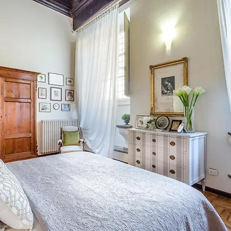 Apartment Casa Simonetta, Modern And Antique Ground Floor Inside The Walls Of Lucca